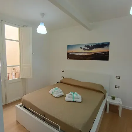 Appartement White Moon Via Dettori 5 Centro Cagliari