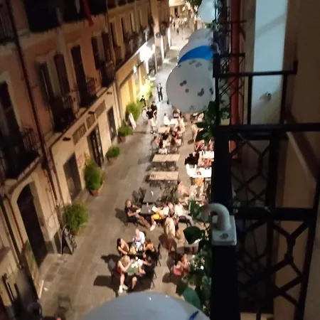 White Moon Via Dettori 5 Centro Κάλιαρι