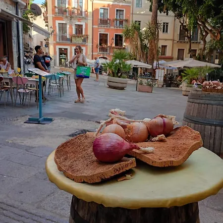 White Moon Via Dettori 5 Centro