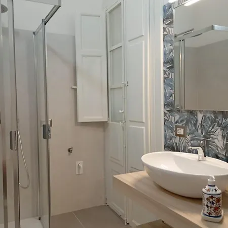 White Moon Via Dettori 5 Centro Cagliari