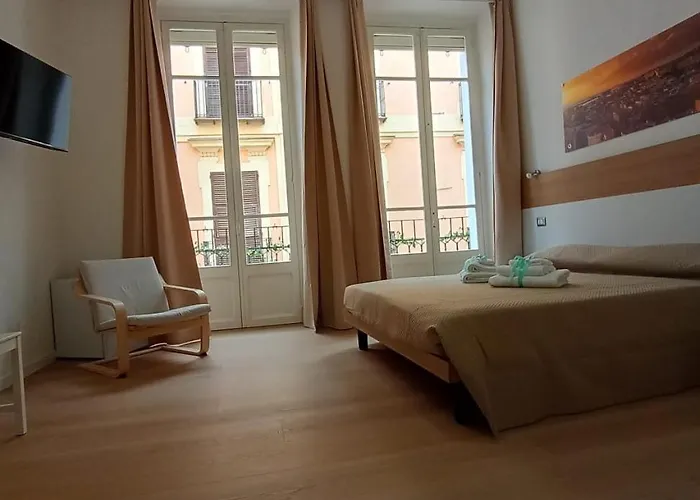 White Moon Via Dettori 5 Centro