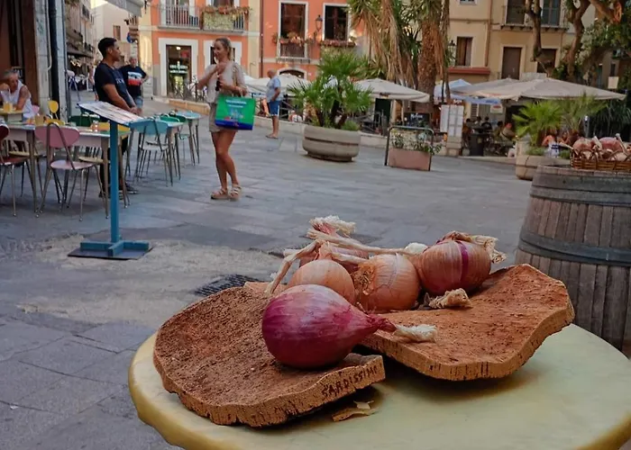 White Moon Via Dettori 5 Centro